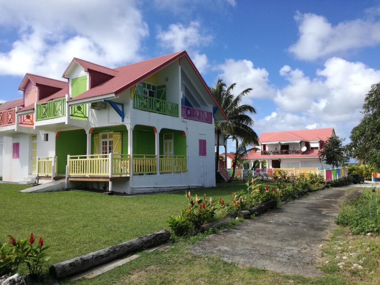 Au Jardin De Beausejour Hotel Capesterre Exterior photo